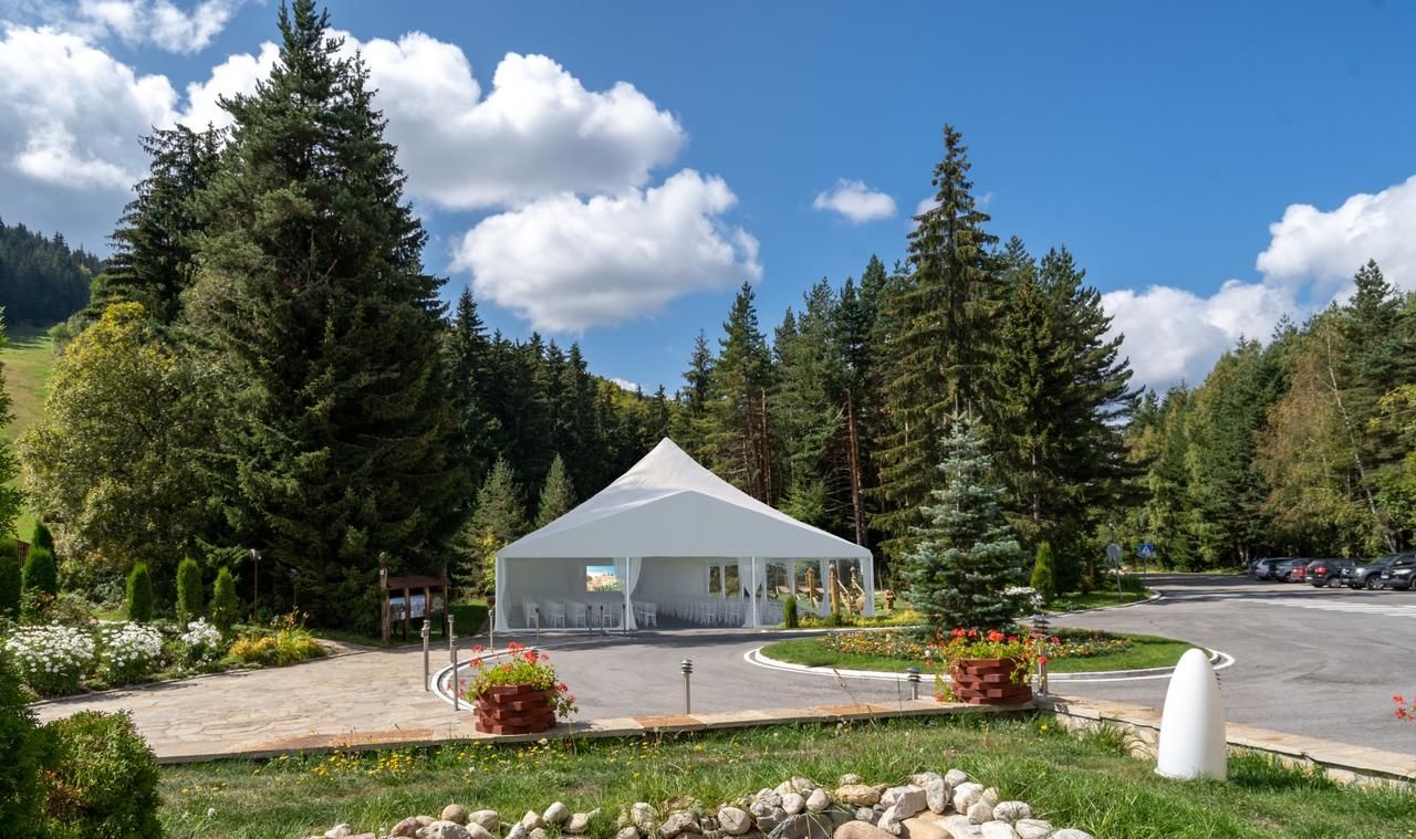 Отель Hotel Yastrebets Wellness & Spa Боровец-5