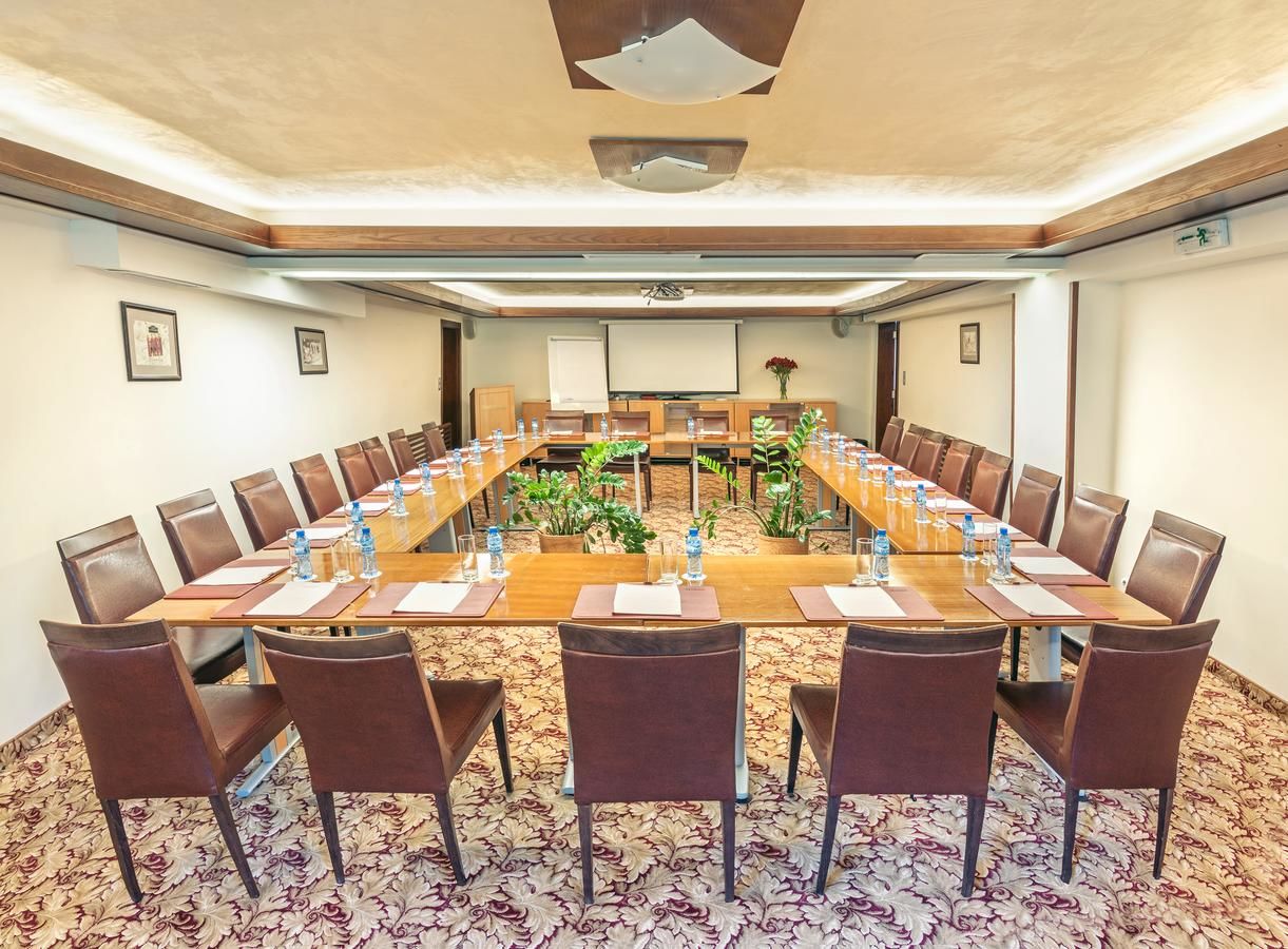 Отель Hotel Yastrebets Wellness & Spa Боровец-28