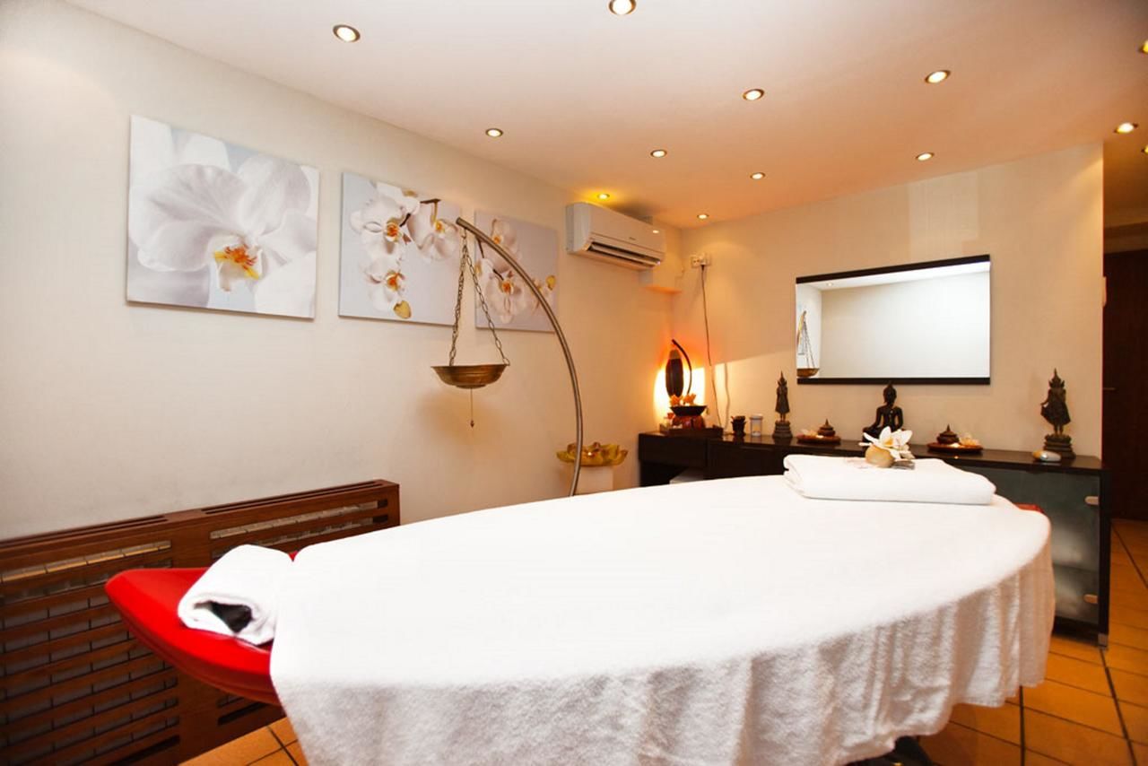 Отель Hotel Yastrebets Wellness & Spa Боровец-43