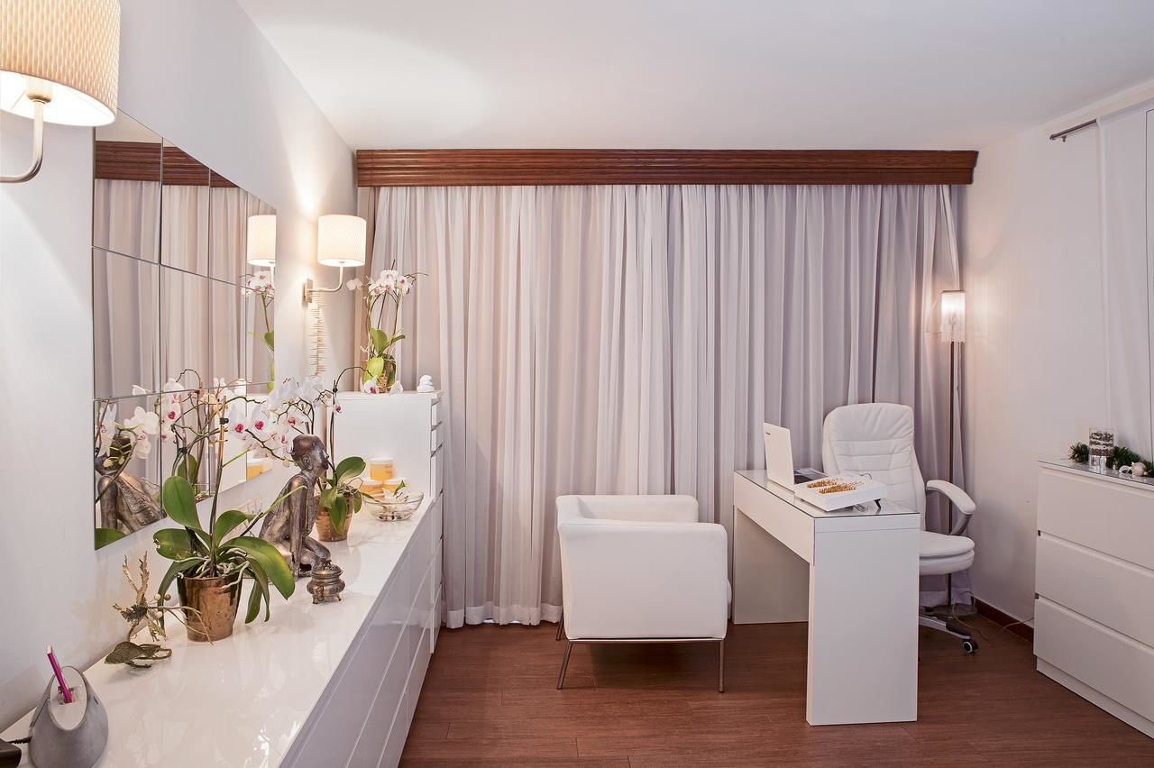 Отель Hotel Yastrebets Wellness & Spa Боровец-47